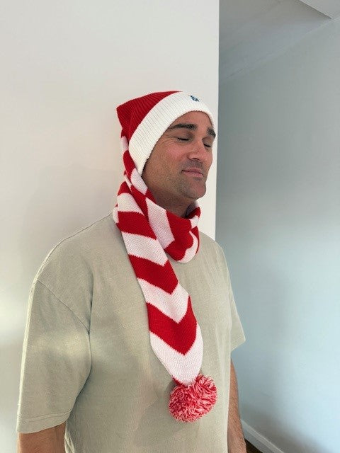 Stylish Red and White Arrow Knit Set – Cozy Winter Essential