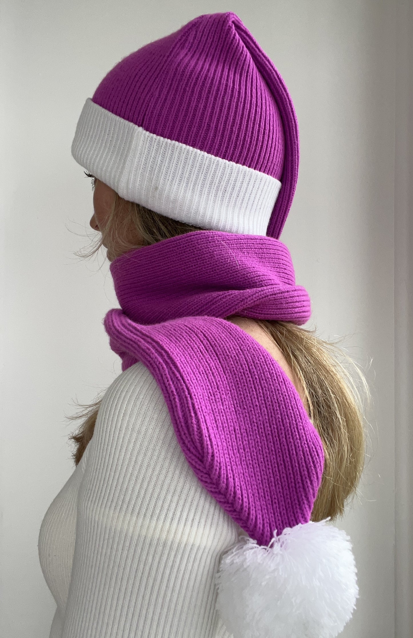 Classic Bright Pink Vogue Knit Set – Winter Fashion