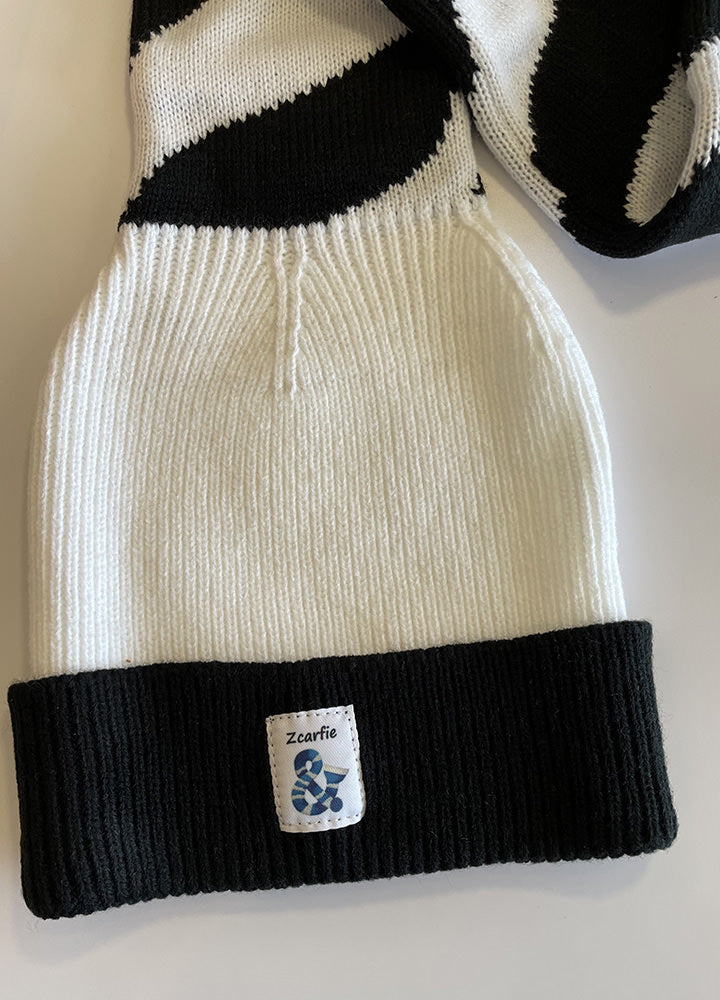 Durable Spinner – Holiday-Themed Decor - Black and White